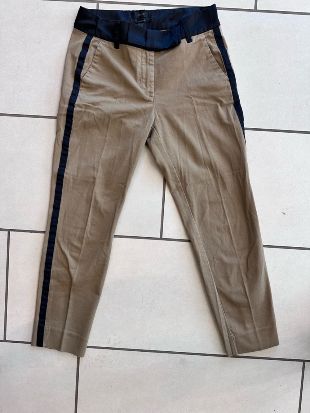 Women’s slacks with ribbon trim